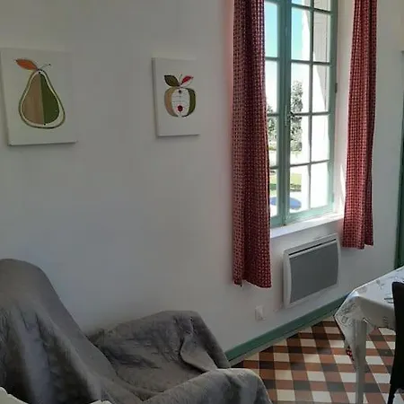 Appartement Le Vigeant Exterior foto